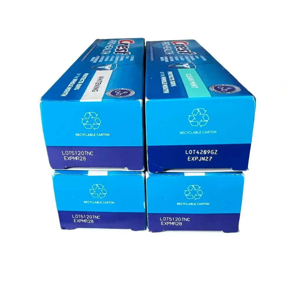 Lot 7 Crest Pro-Health/ Scope Outlast Fluoride Toothpaste, 4.3OZ/4.6OZ